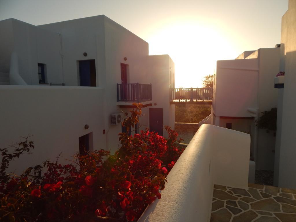 Aegeo Hotel Folegandros Town ภายนอก รูปภาพ