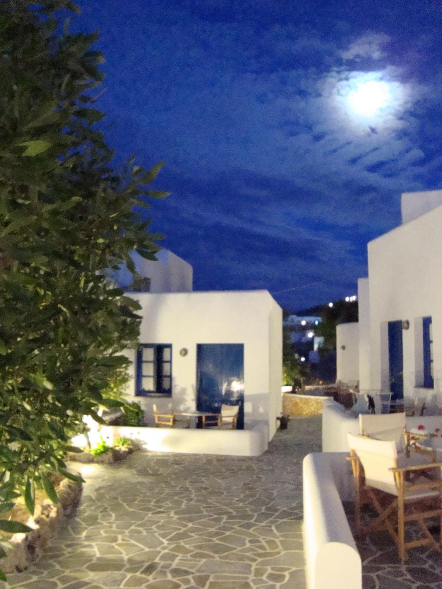 Aegeo Hotel Folegandros Town ภายนอก รูปภาพ