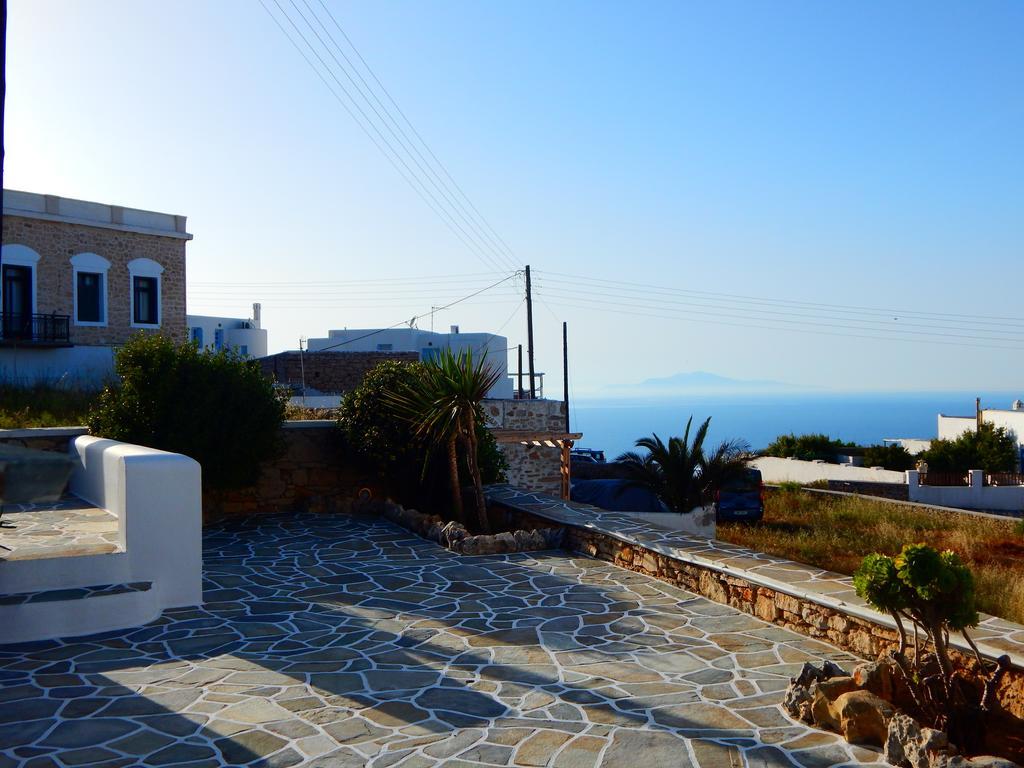 Aegeo Hotel Folegandros Town ภายนอก รูปภาพ