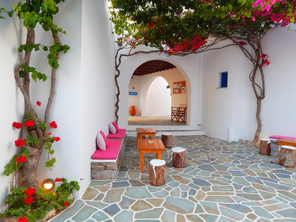 Aegeo Hotel Folegandros Town ภายนอก รูปภาพ